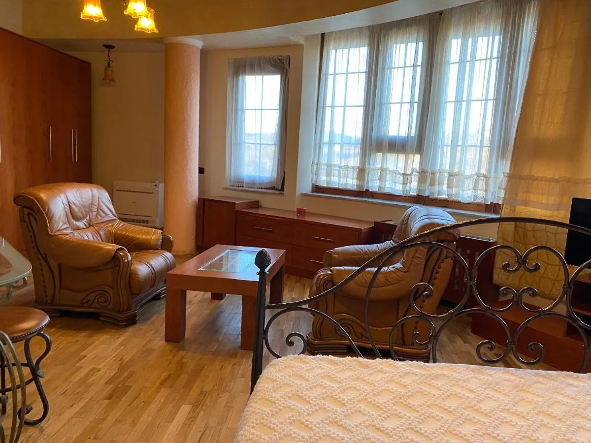 Üdülőközpont Park Ashik Hotel Tirana